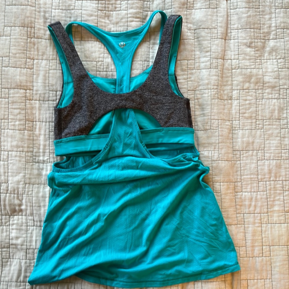 Lululemon 2 in 1 tank and sports bra